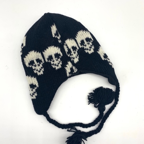 Skull Wool Beanie - Picture 9 of 10